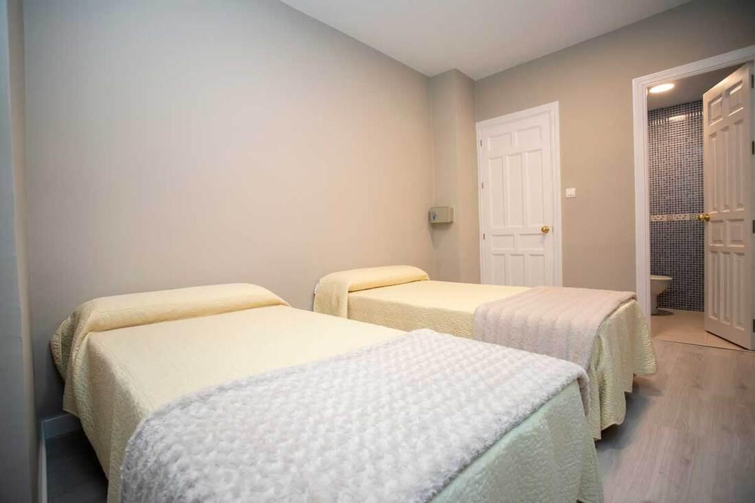 Hostal Viena Plaza Nueva Granada Ngoại thất bức ảnh